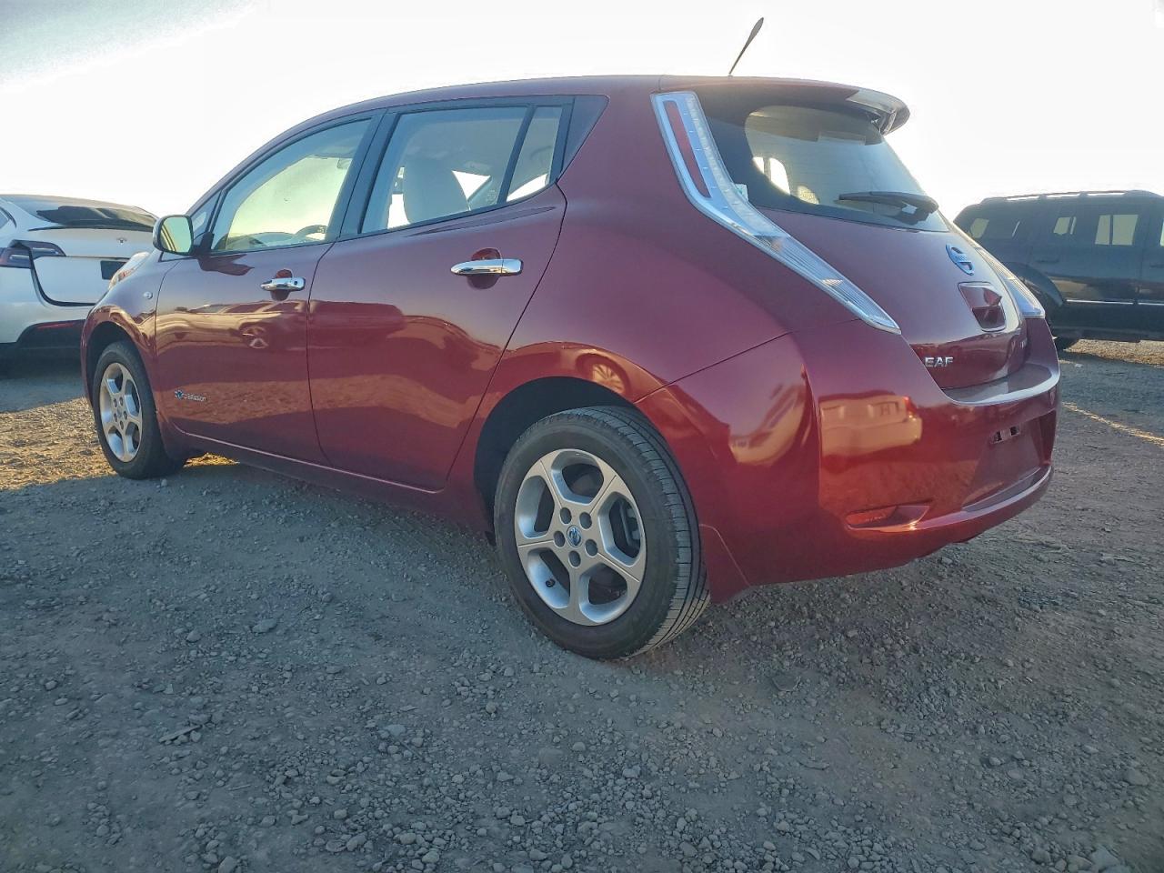 2011 Nissan Leaf Sv Красный vin: JN1AZ0CP7BT003422