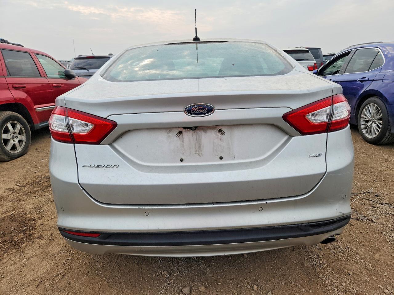 2015 Ford Fusion Se Серебряный vin: 1FA6P0H74F5102734