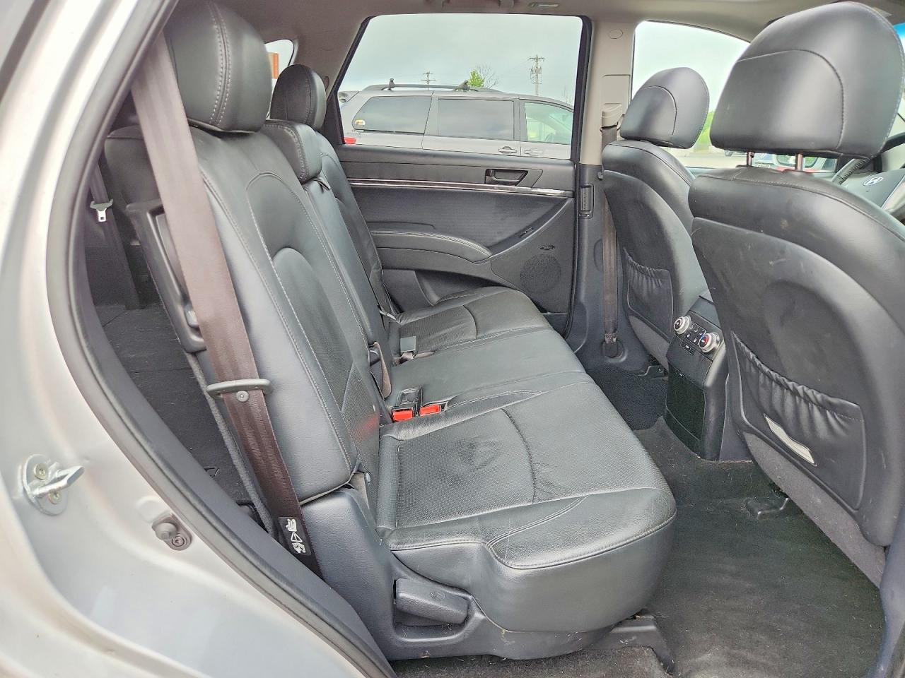 2012 Hyundai Veracruz Limited Silver vin: KM8NUDCC3CU200872