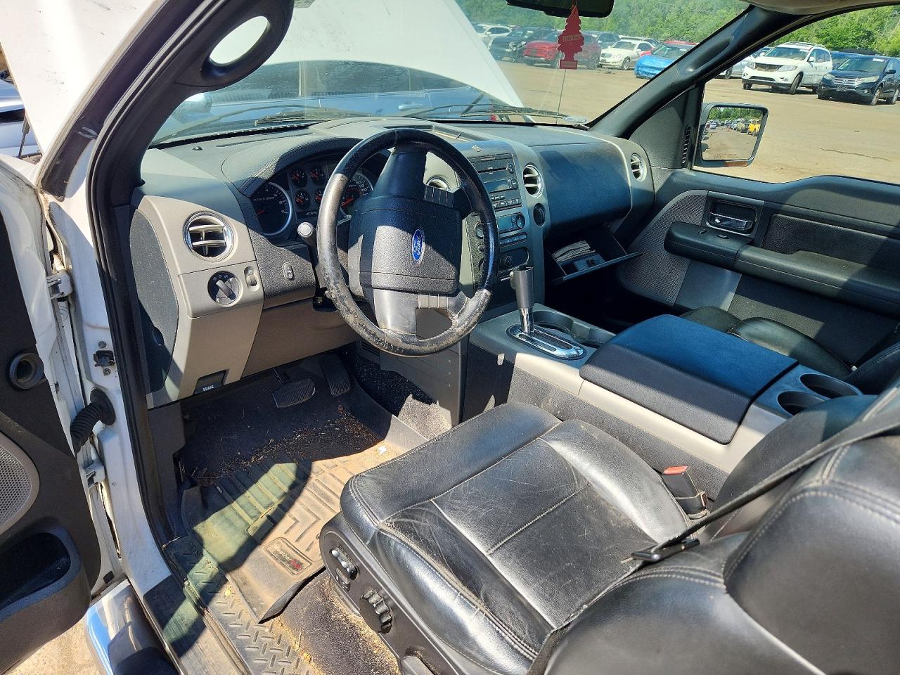 2006 Ford F150 White vin: 1FTPX04586KD41000