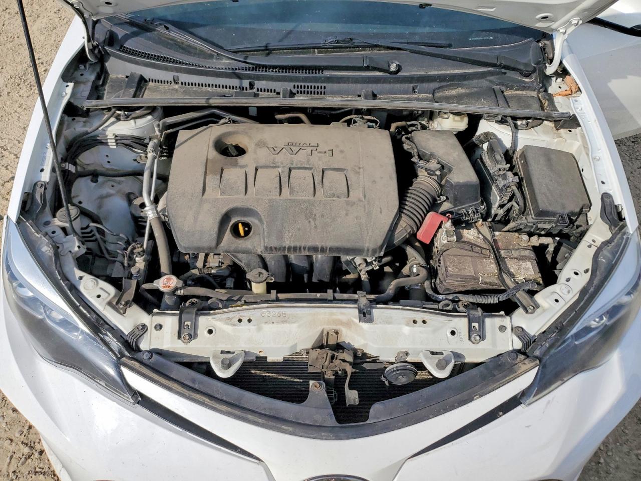 2019 Toyota Corolla L White vin: 2T1BURHE4KC185082