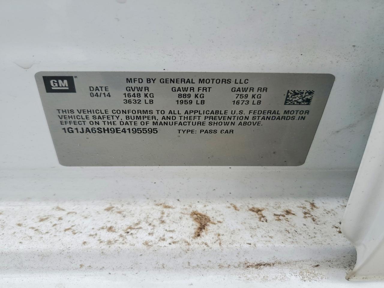 2014 Chevrolet Sonic Ls White vin: 1G1JA6SH9E4195595