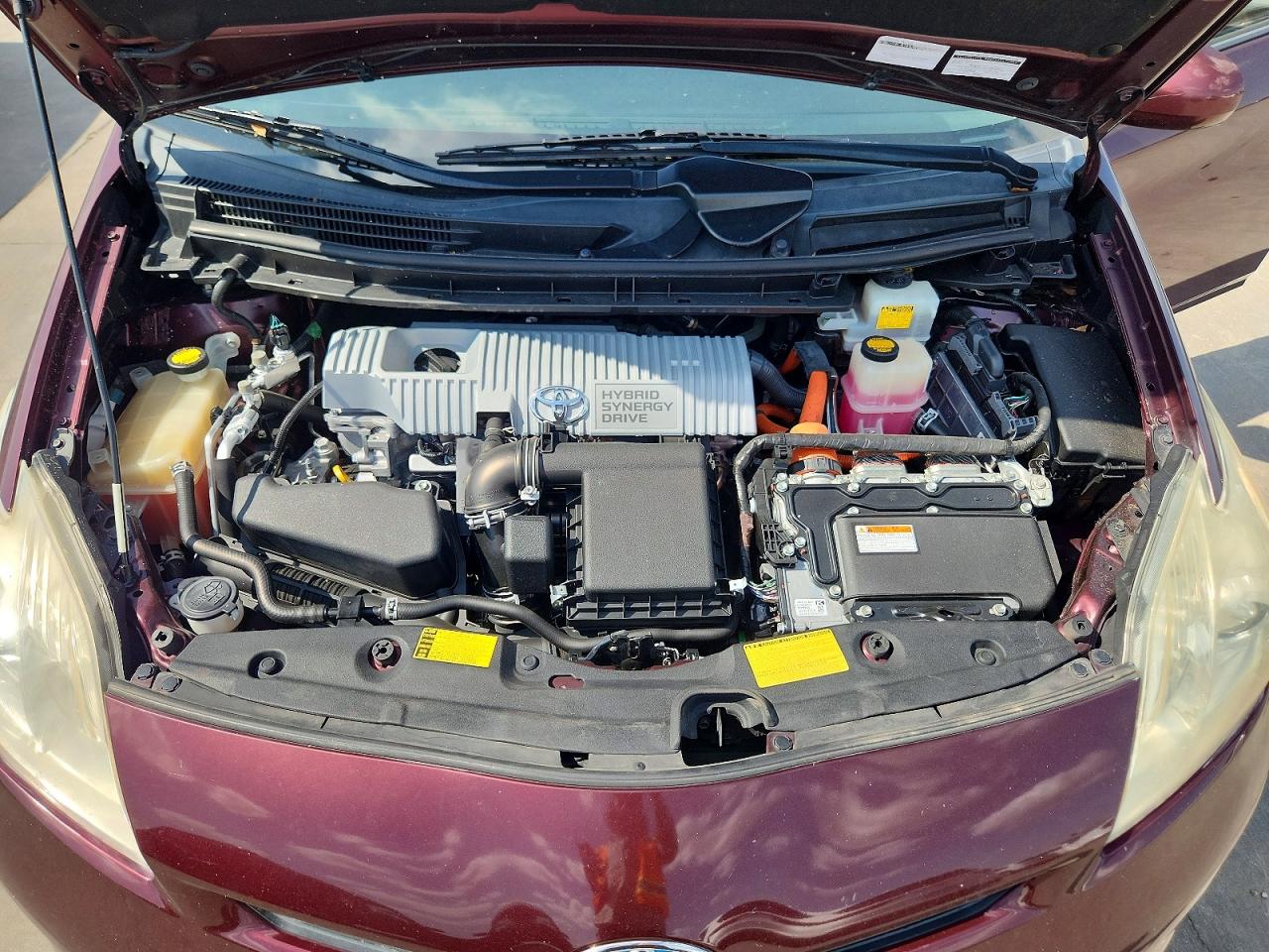 2013 Toyota Prius Persona Series Se Maroon vin: JTDKN3DU2D5611245