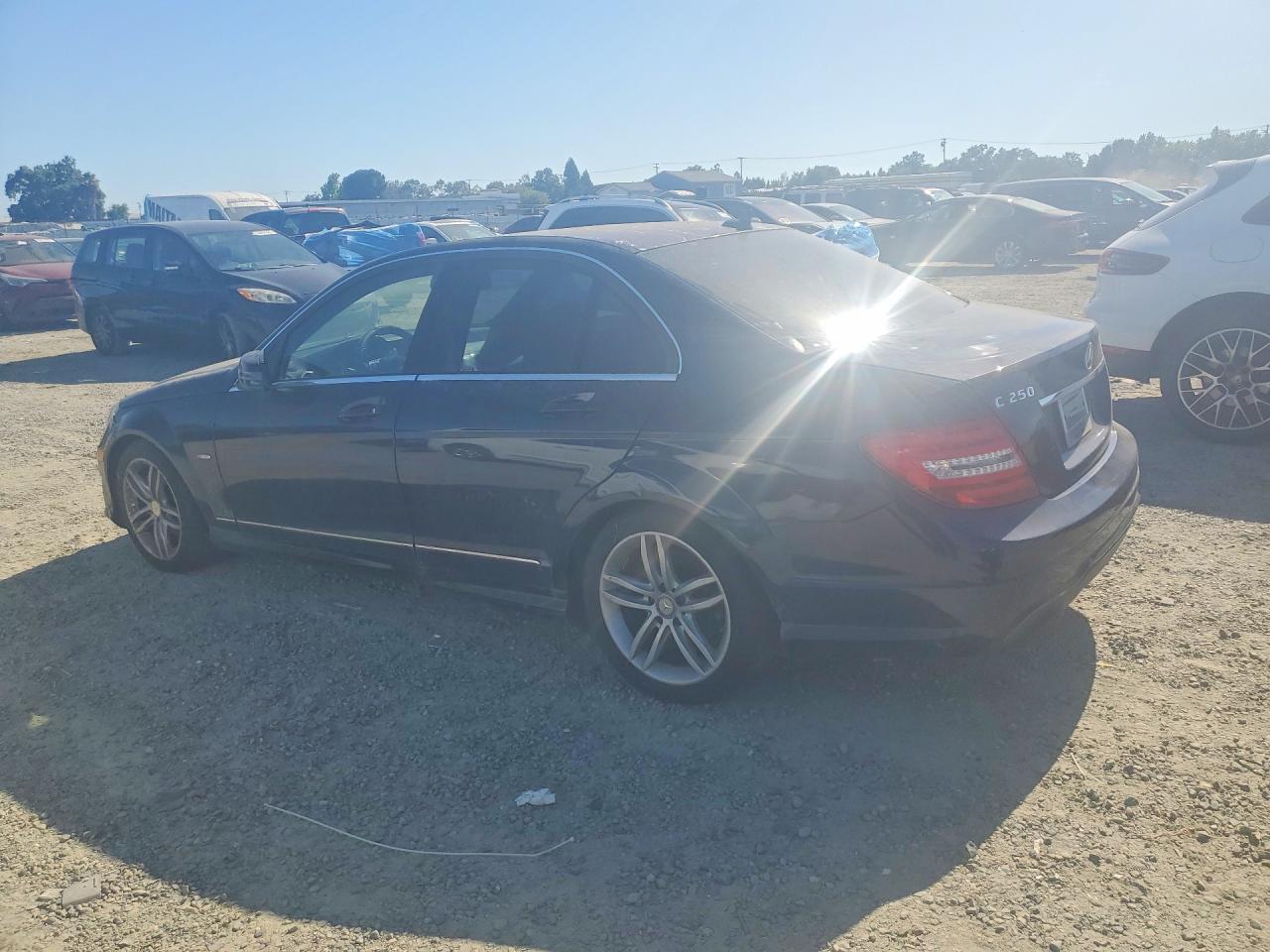 2012 Mercedes-benz C 250 Blue vin: WDDGF4HB2CA615826