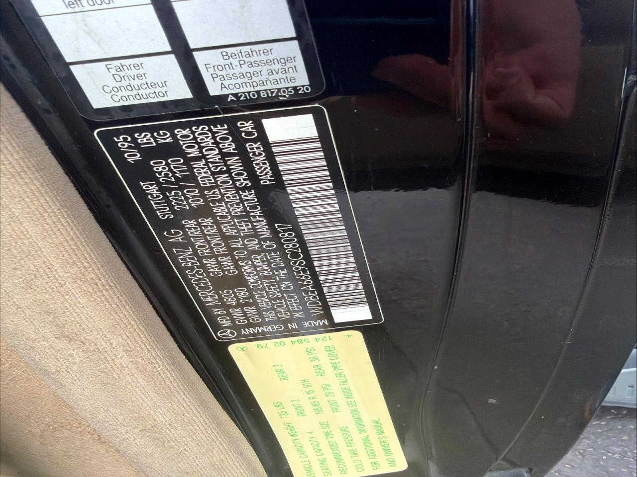 1995 Mercedes-benz E 320 Black vin: WDBEA66E9SC280817
