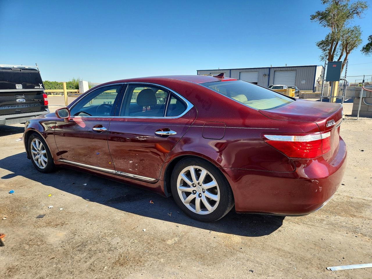 2007 Lexus Ls 460 Burgundy vin: JTHBL46F875040275
