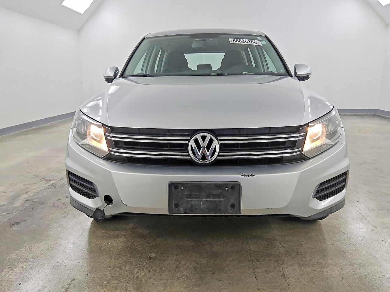 2014 Volkswagen Tiguan S Silver vin: WVGAV3AX9EW603354