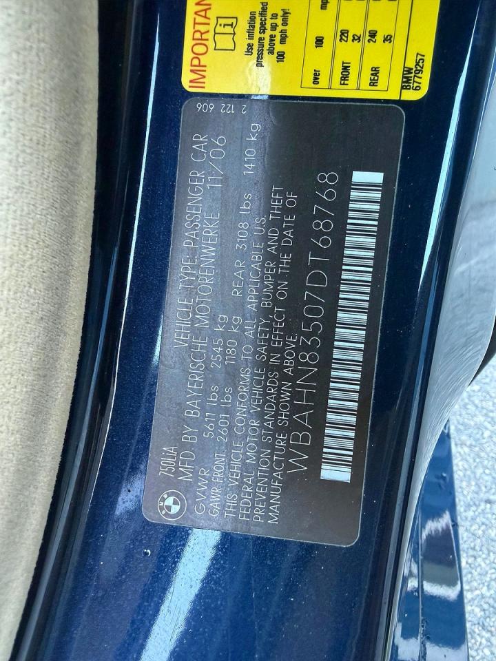 2007 Bmw 750 Синий vin: WBAHN83507DT68768