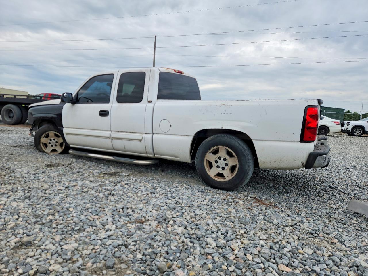 2006 Chevrolet Silverado C1500 White vin: 2GCEC19V361108109