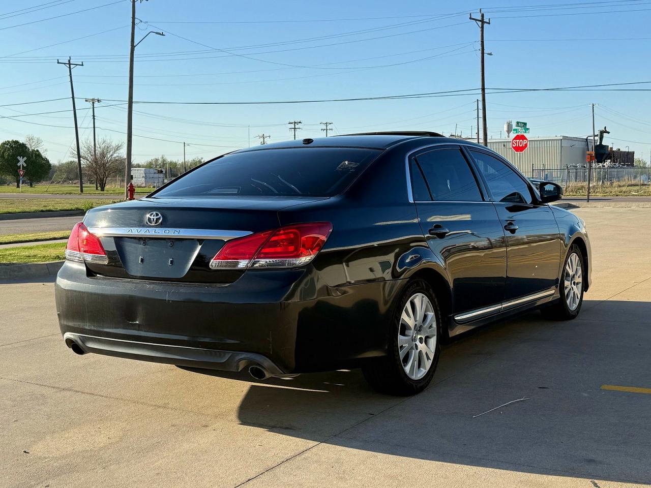 2011 Toyota Avalon Base Black vin: 4T1BK3DB8BU431922