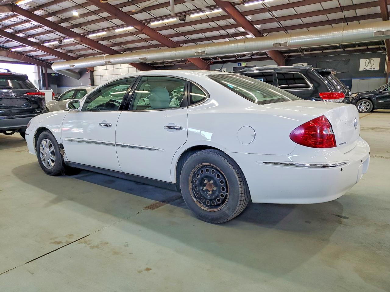 2008 Buick Lacrosse Cx White vin: 2G4WC582481136115