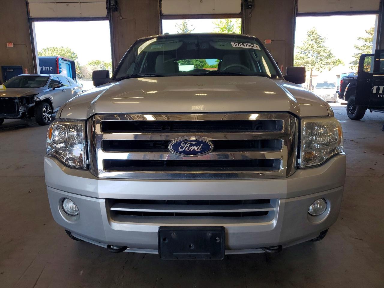 2010 Ford Expedition Xlt Gray vin: 1FMJU1G5XAEA76518
