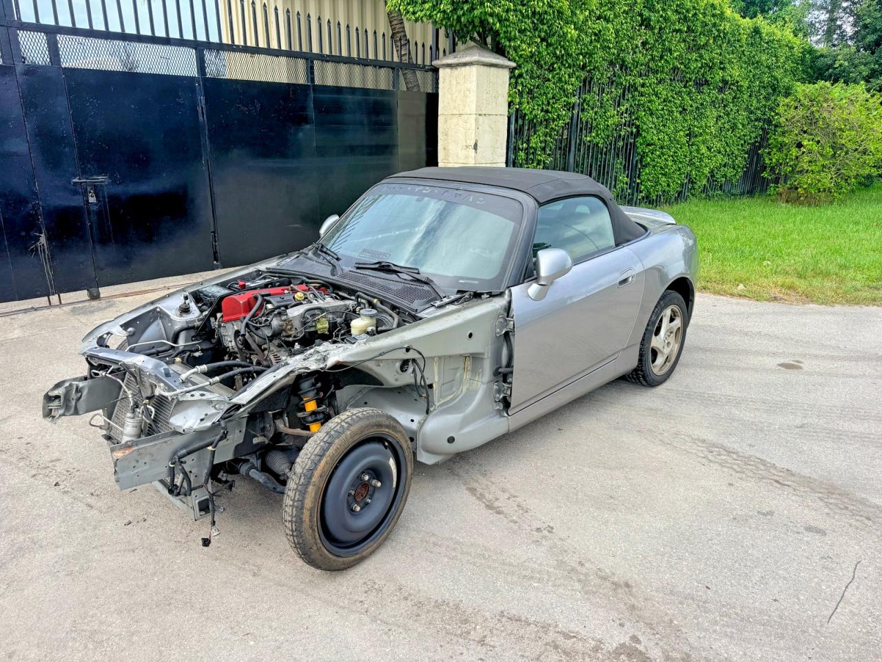 2000 Honda S2000 Gray vin: JHMAP1145YT004688