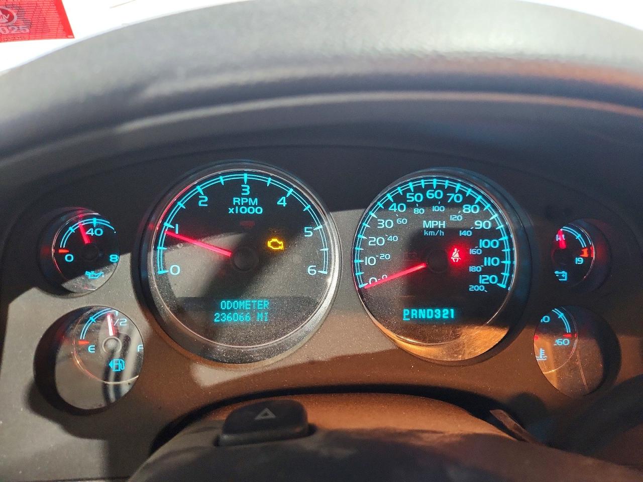 2007 Gmc Yukon White vin: 1GKFK13077J112342