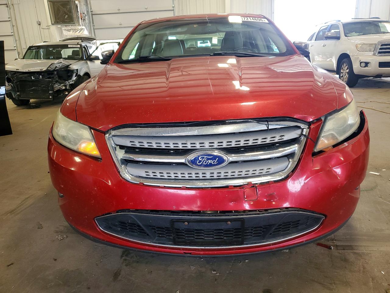 2012 Ford Taurus Limited Red vin: 1FAHP2FW1CG103628