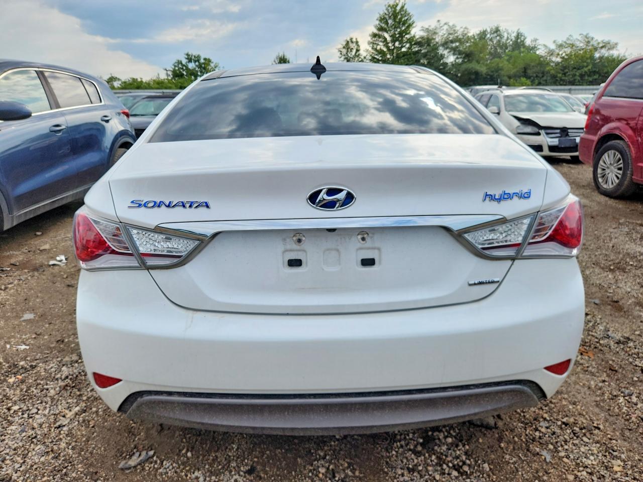 2015 Hyundai Sonata Hybrid Limited White vin: KMHEC4A41FA126369