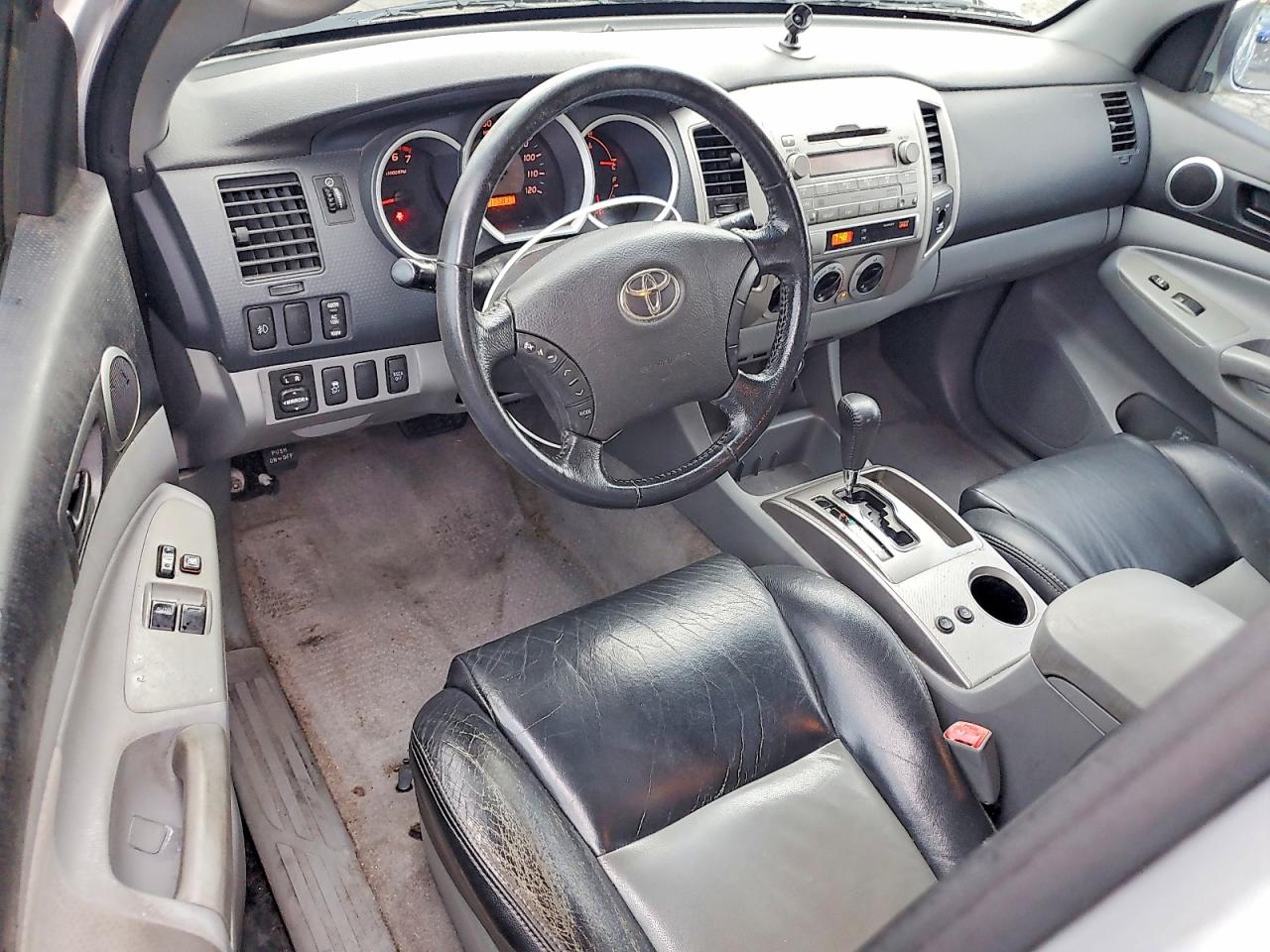 2010 Toyota Tacoma Prerunner Access Cab Silver vin: 5TETU4GN1AZ676744