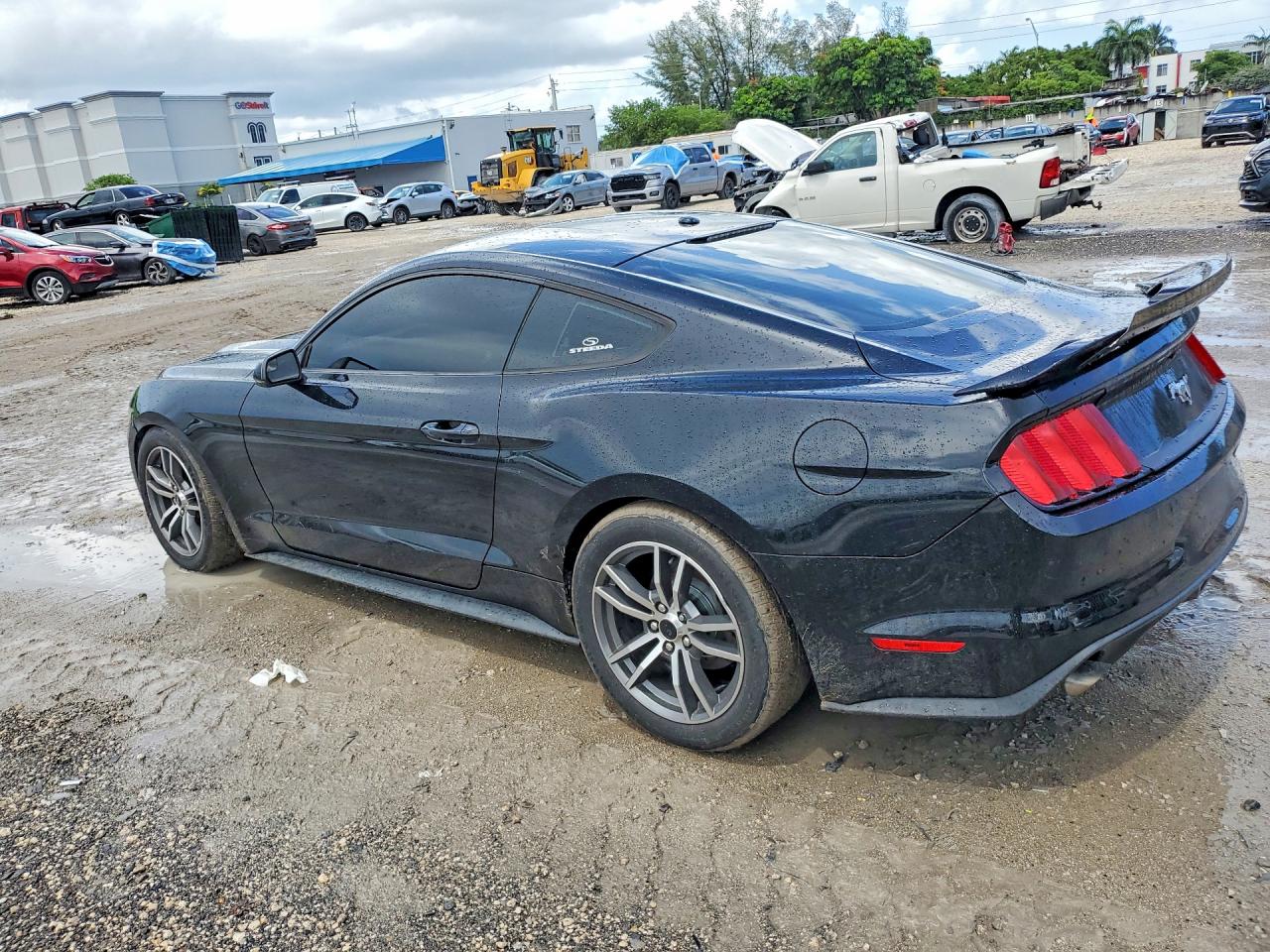 2015 Ford Mustang Черный vin: 1FA6P8THXF5357516