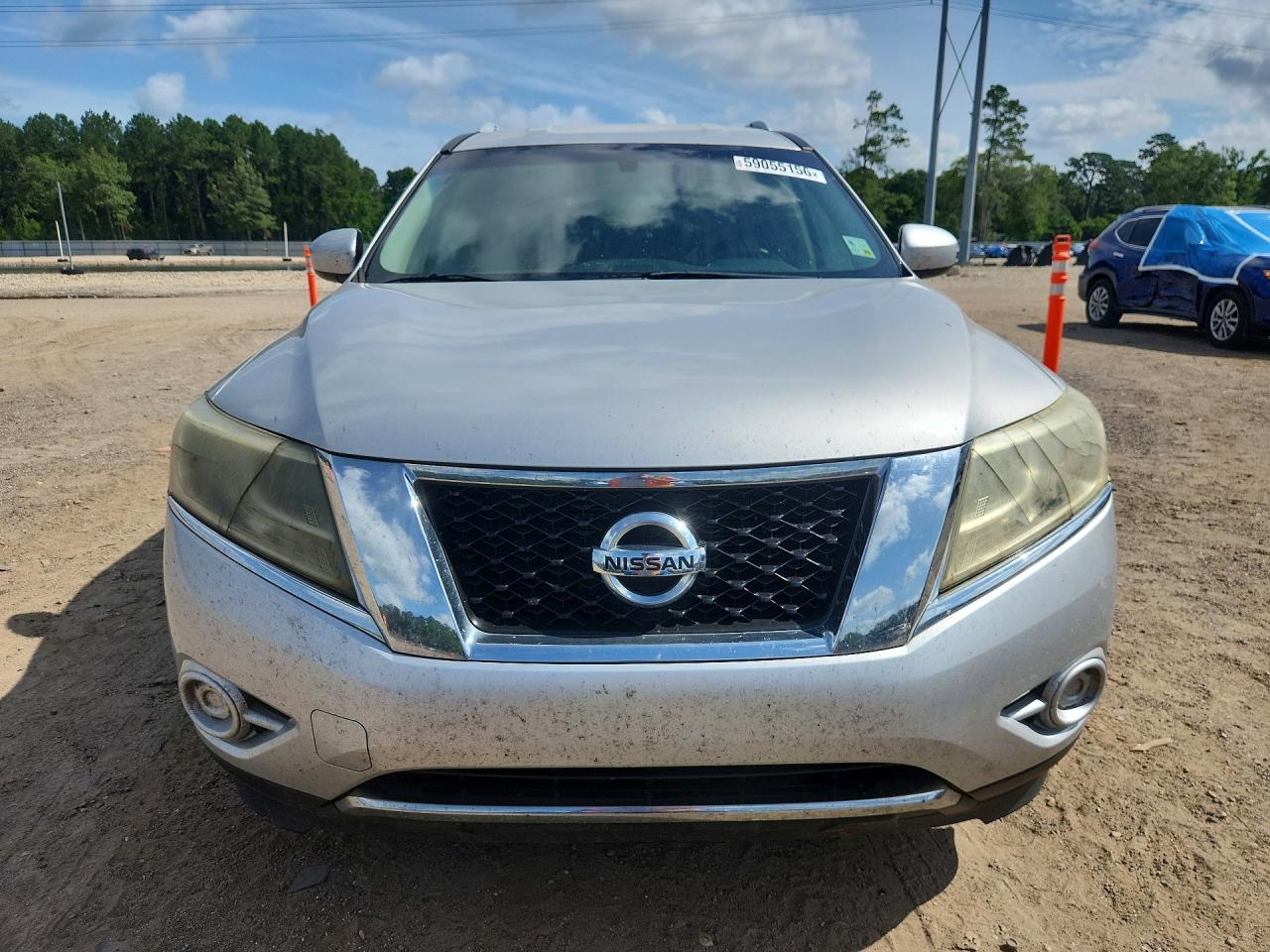 2015 Nissan Pathfinder S Silver vin: 5N1AR2MN5FC709117