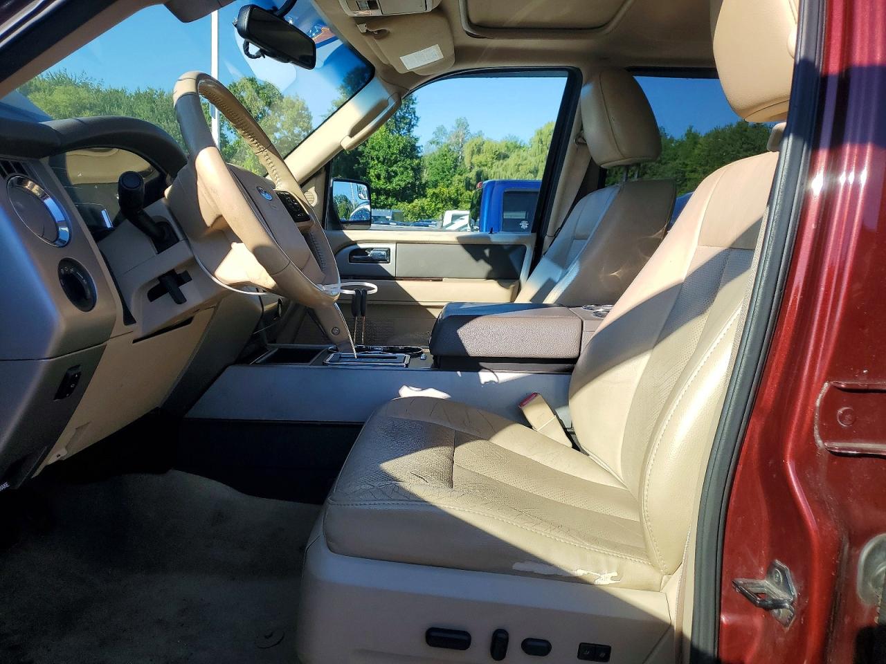 2012 Ford Expedition Xlt Burgundy vin: 1FMJU1J5XCEF07550