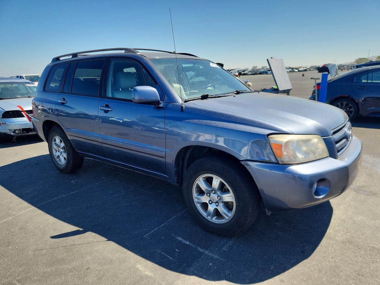2004 Toyota Highlander Base Синий vin: JTEGD21A040105015