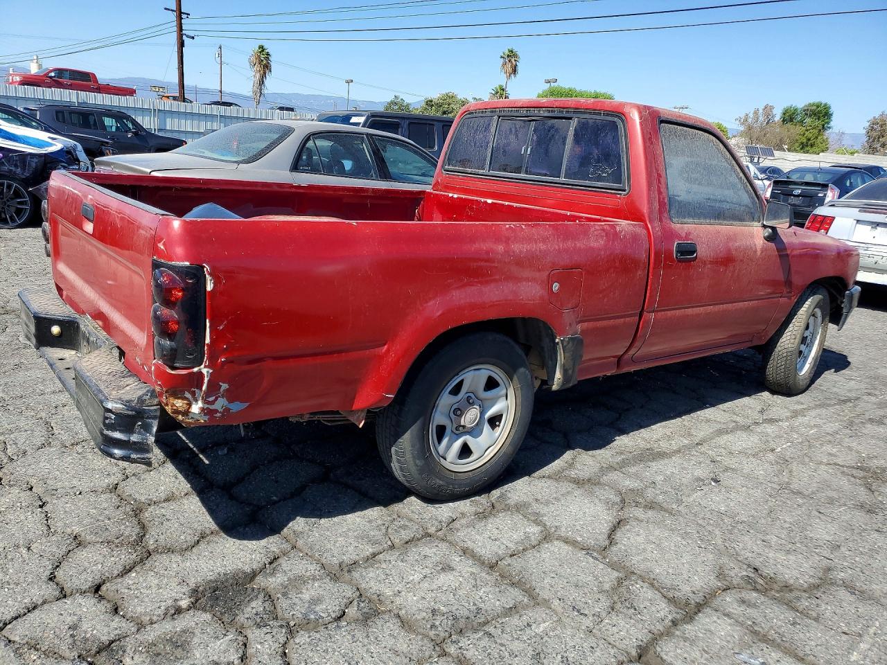 1989 Toyota Pickup Deluxe Red vin: JT4RN81P9K0024657