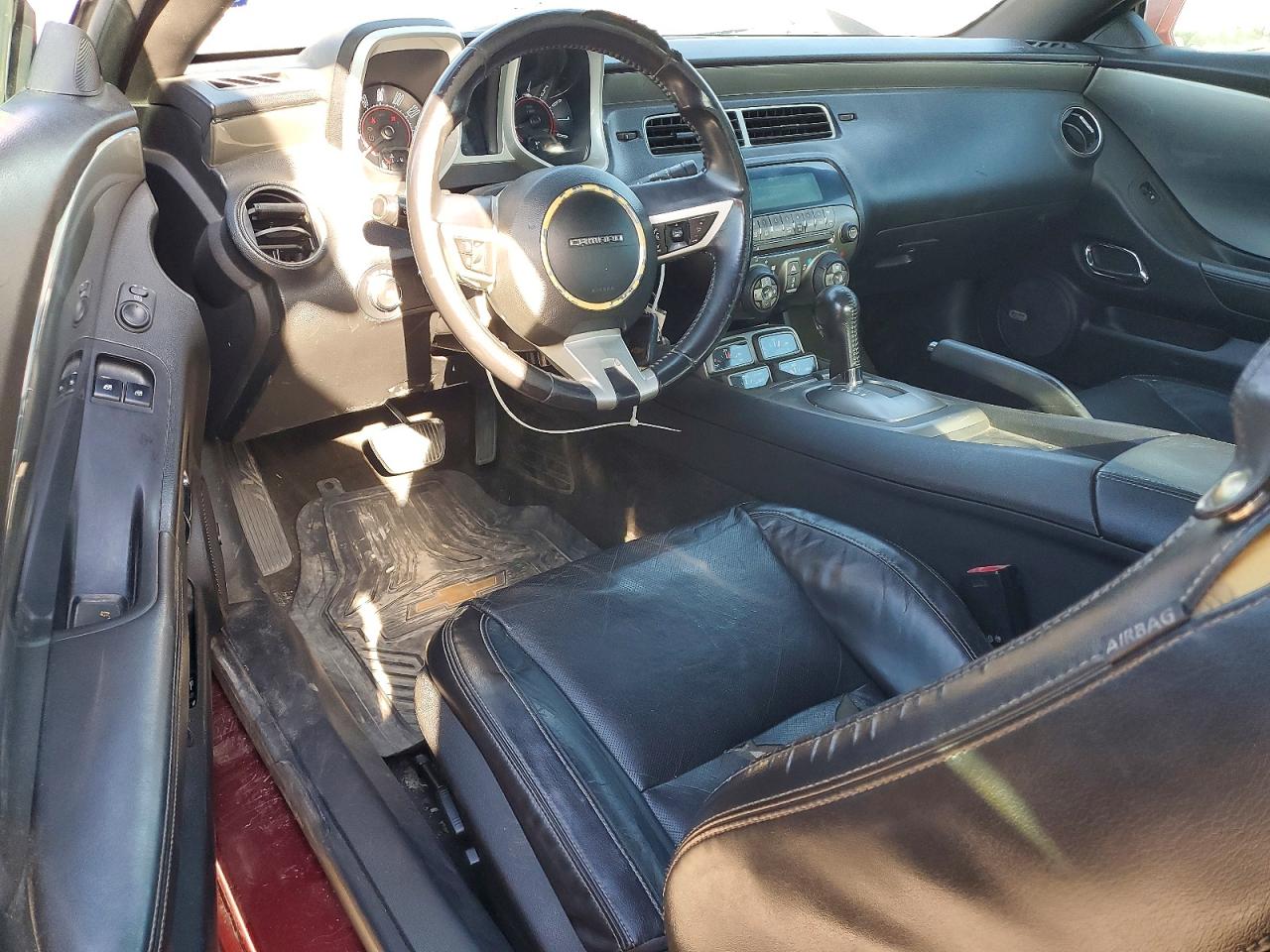 2010 Chevrolet Camaro Burgundy vin: 2G1FC1EV8A9197897