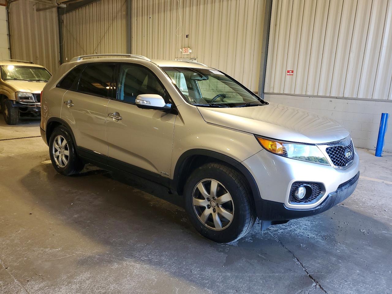 2013 Kia Sorento Lx Silver vin: 5XYKTCA61DG396931