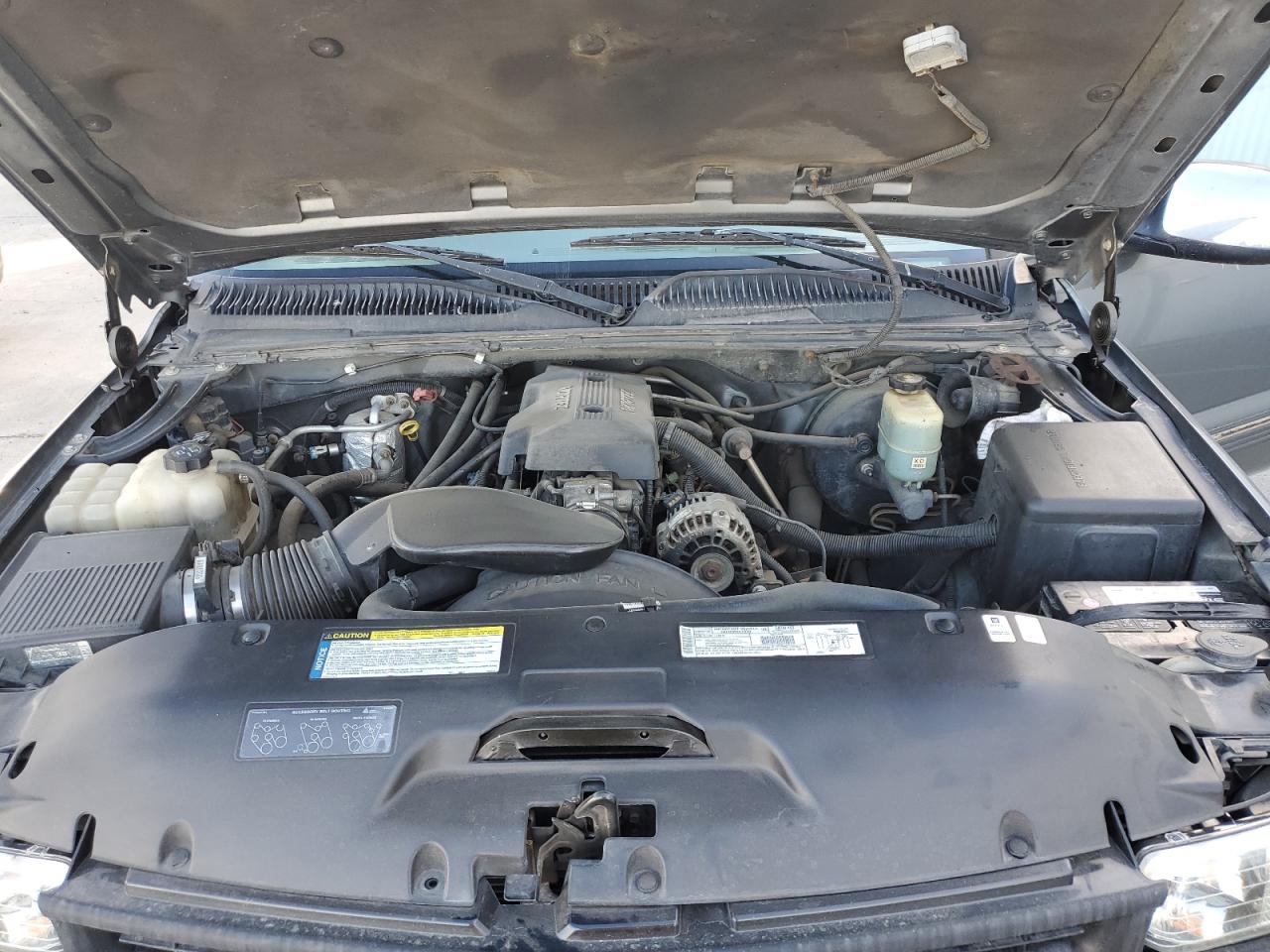 1999 Chevrolet Silverado K1500 Серебряный vin: 2GCEK19T9X1271320