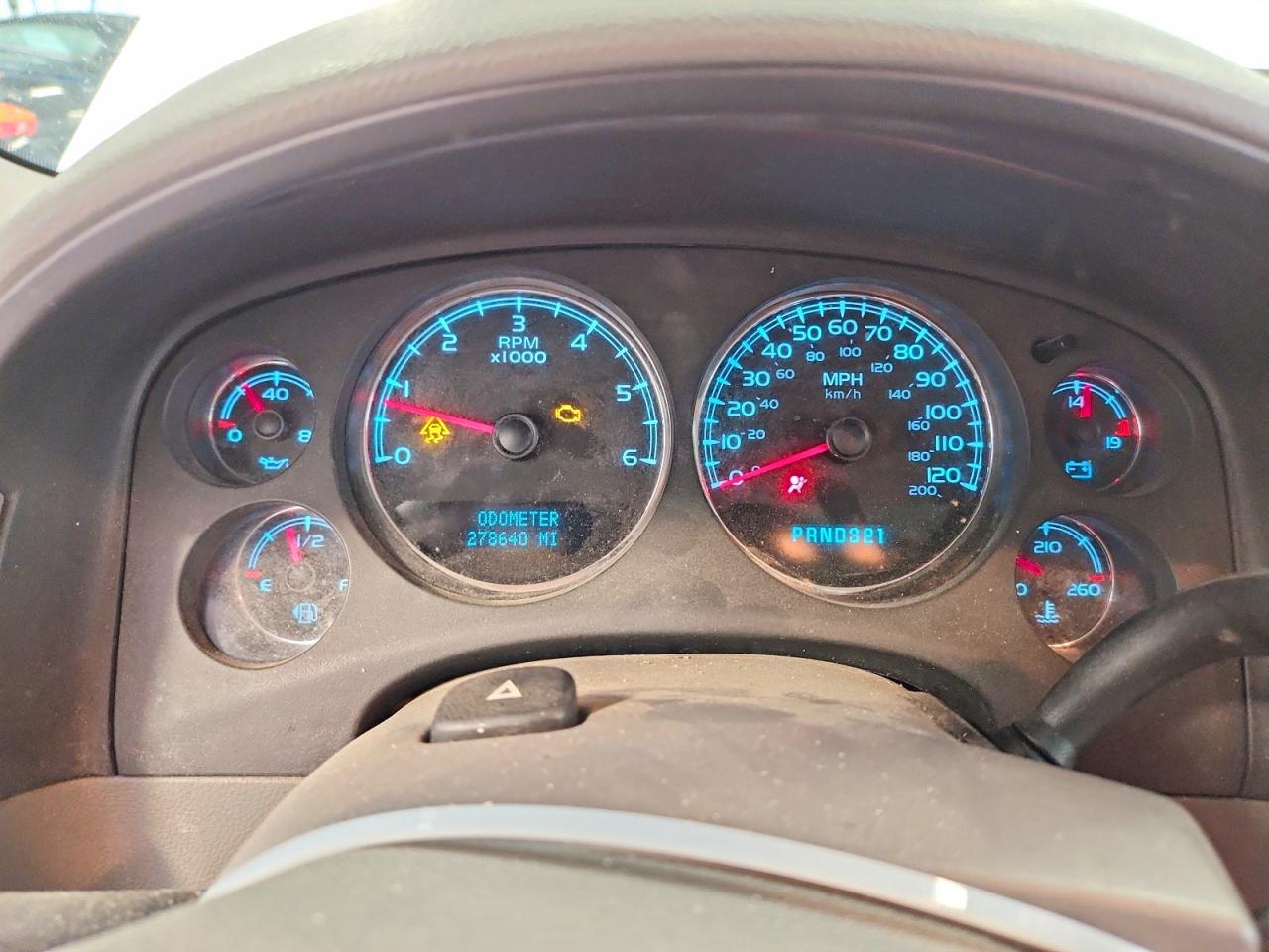 2007 Chevrolet Tahoe K1500 White vin: 1GNFK130X7J138520