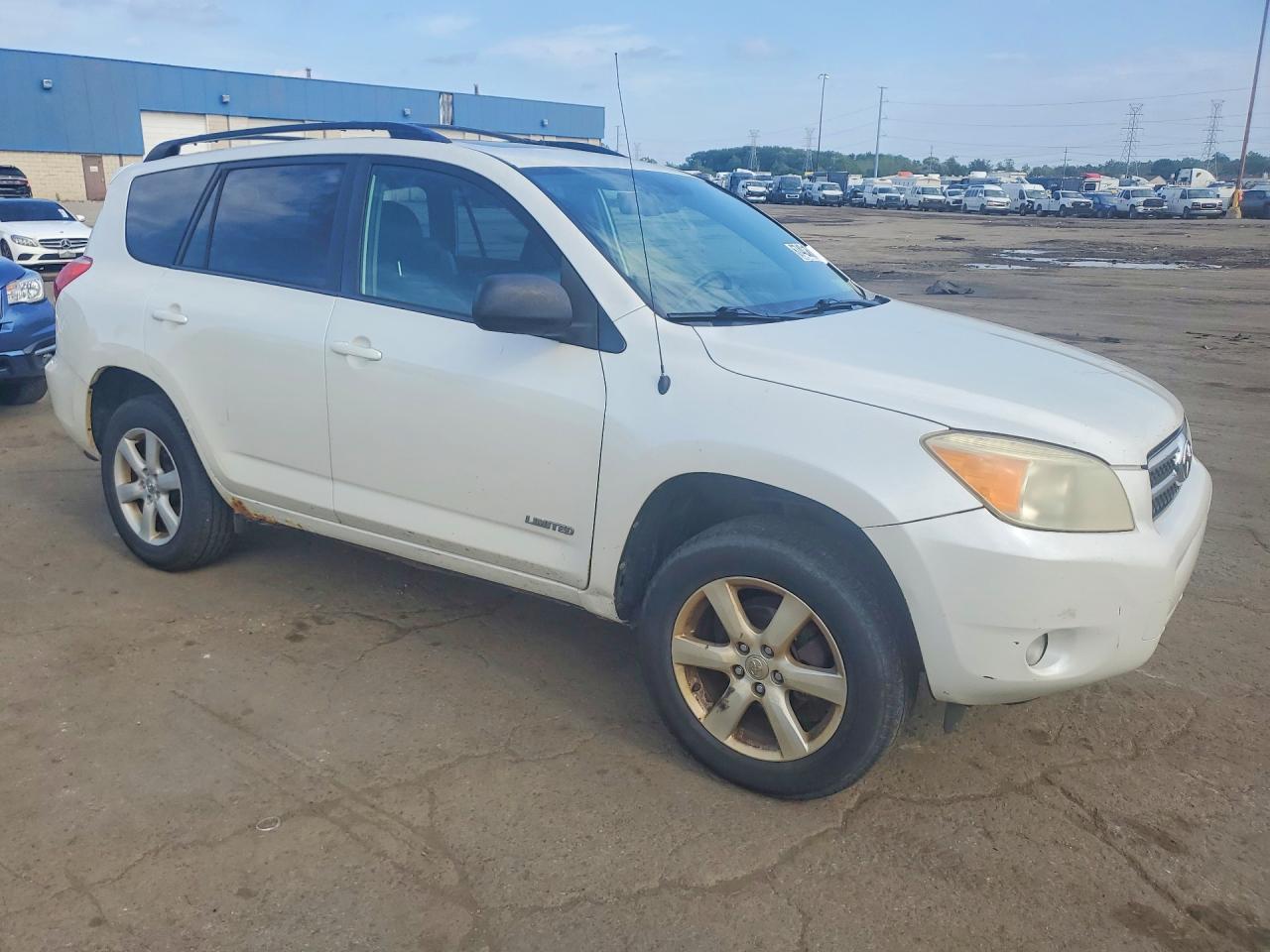 2008 Toyota Rav4 Limited Белый vin: JTMBD31V385201737