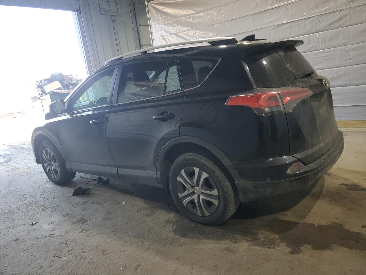 2018 Toyota Rav4 Le Black vin: 2T3ZFREV7JW497236
