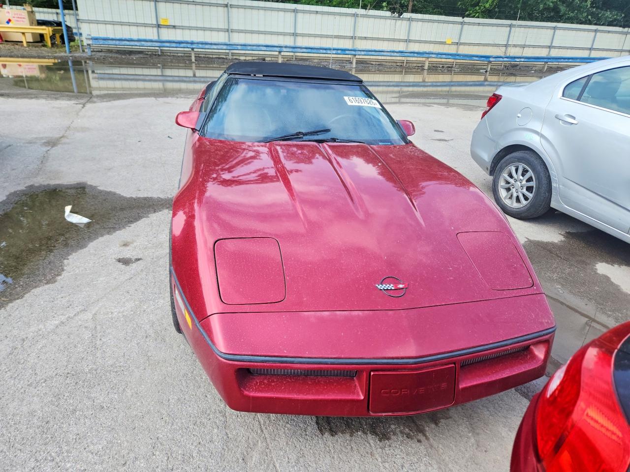 1990 Chevrolet Corvette Red vin: 1G1YY3384L5116574