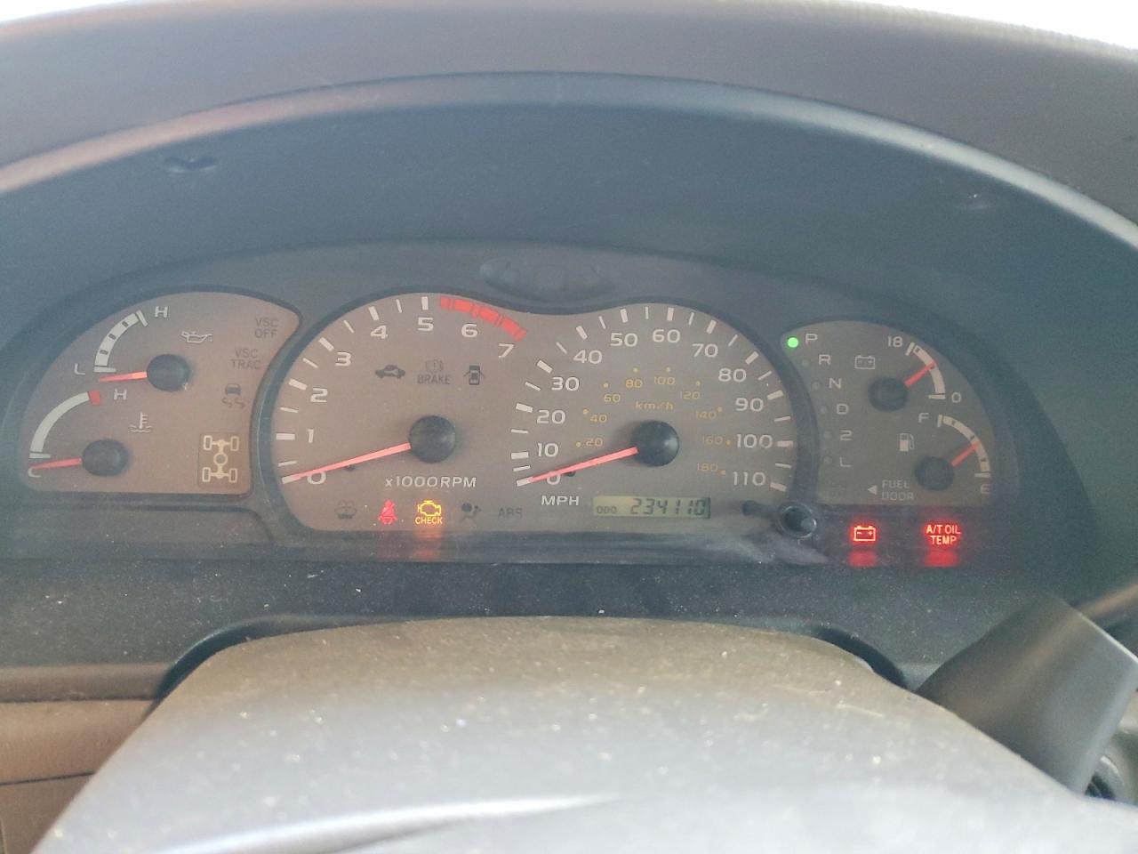 2002 Toyota Sequoia Sr5 Silver vin: 5TDBT44A32S089203