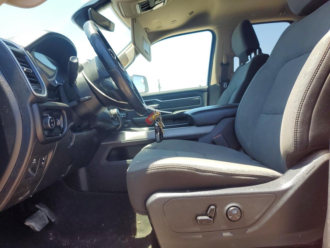 2020 Ram 1500 Big Horn Красный vin: 1C6SRFBT8LN253395