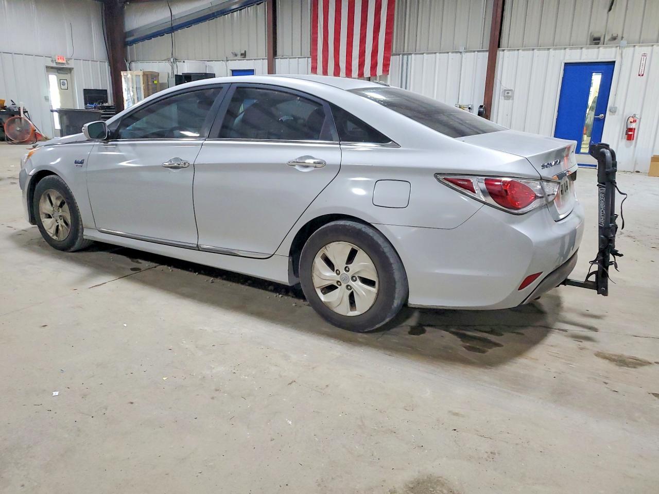 2014 Hyundai Sonata Hybrid Silver vin: KMHEC4A42EA113757