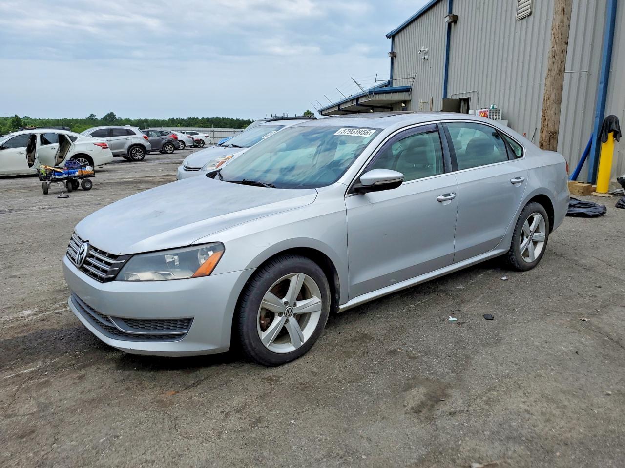 2012 Volkswagen Passat Se Серебряный vin: 1VWBN7A34CC066322