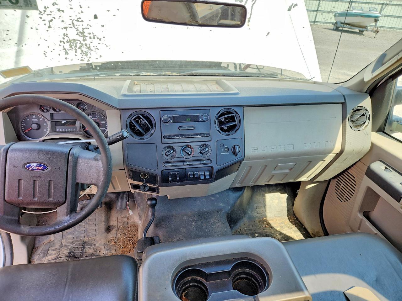 2009 Ford F250 Super Duty White vin: 1FTNF21569EA38438