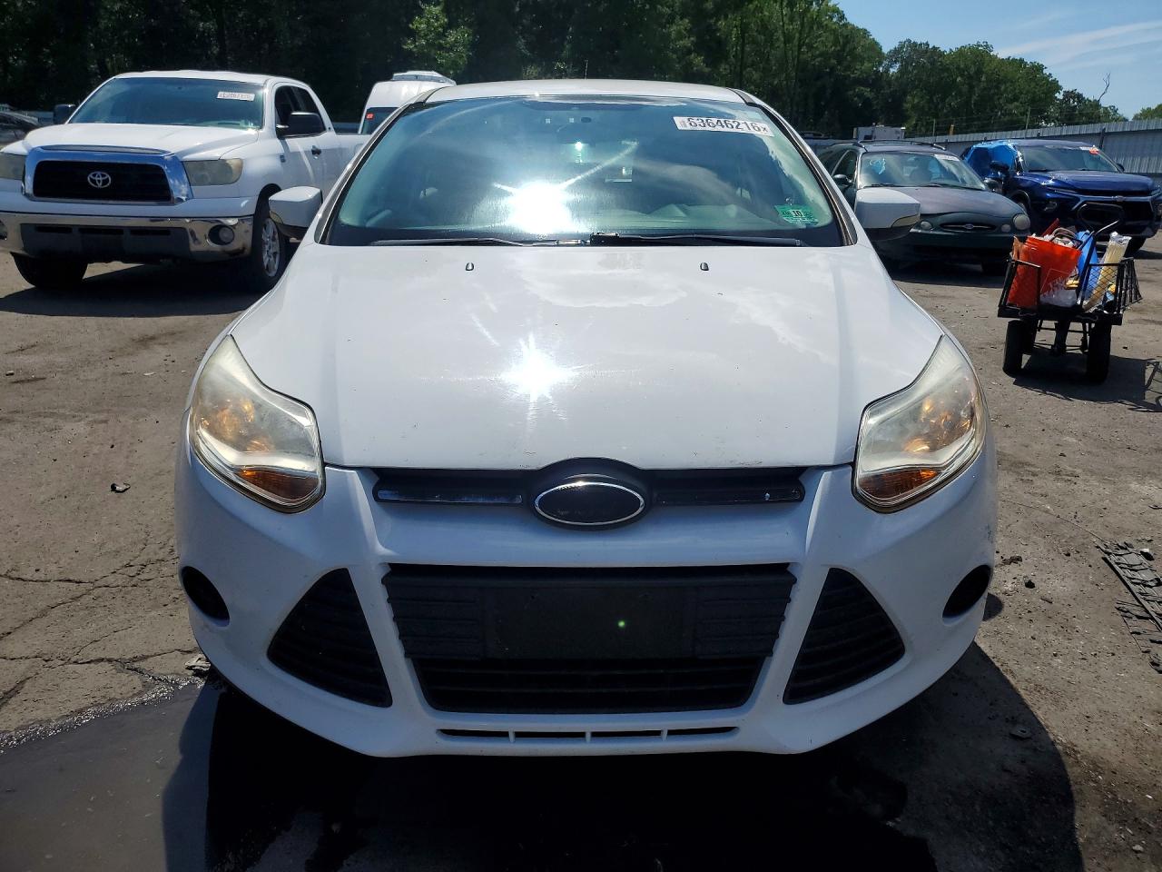 2014 Ford Focus Se White vin: 1FADP3K24EL334797