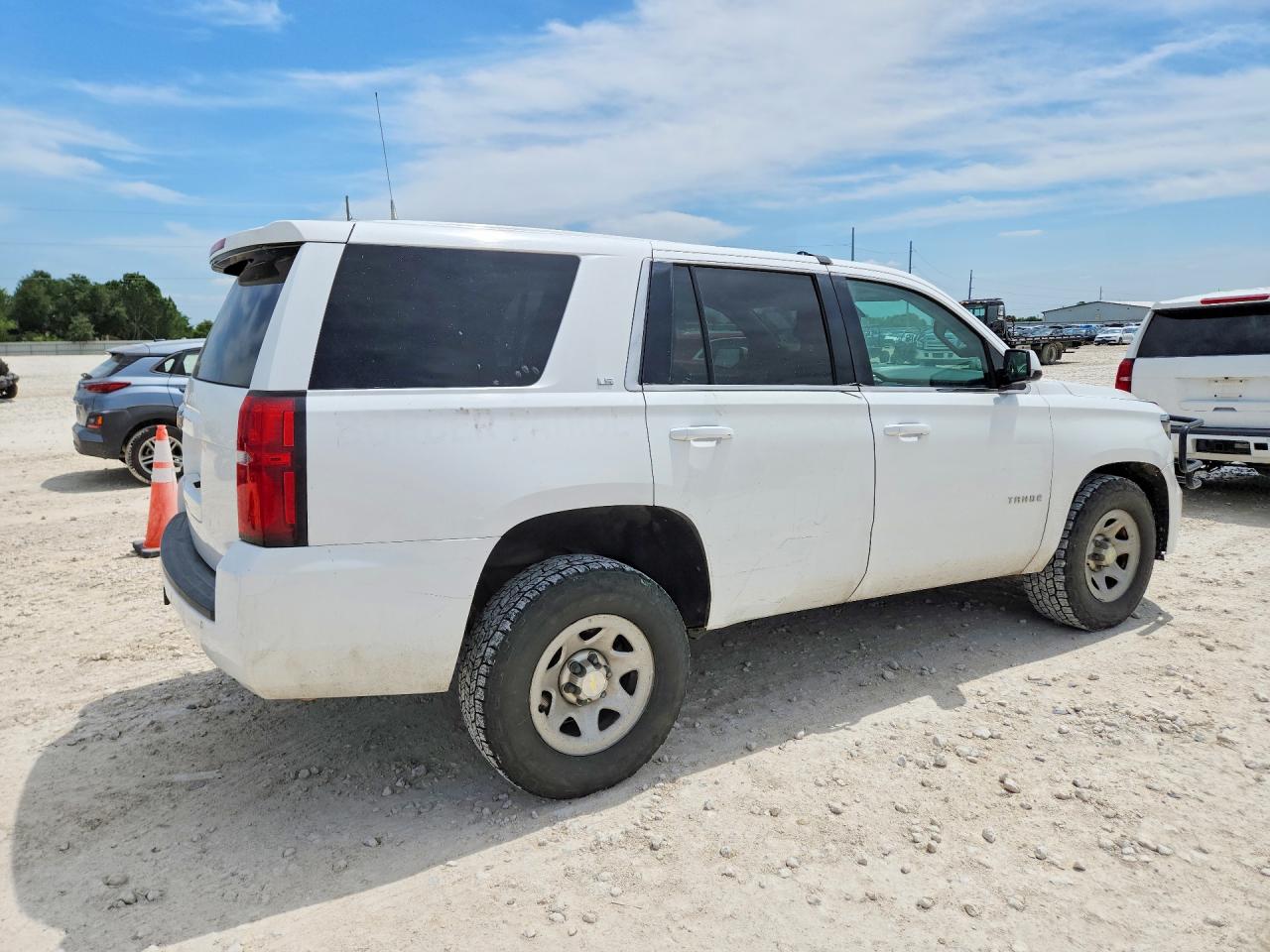 2015 Chevrolet Tahoe K1500 White vin: 1GNSK4EC6FR623650