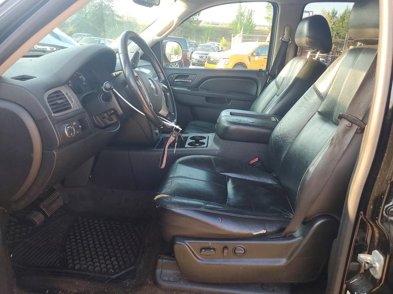 2010 Chevrolet Tahoe C1500 Lt Black vin: 1GNUCBE0XAR191346