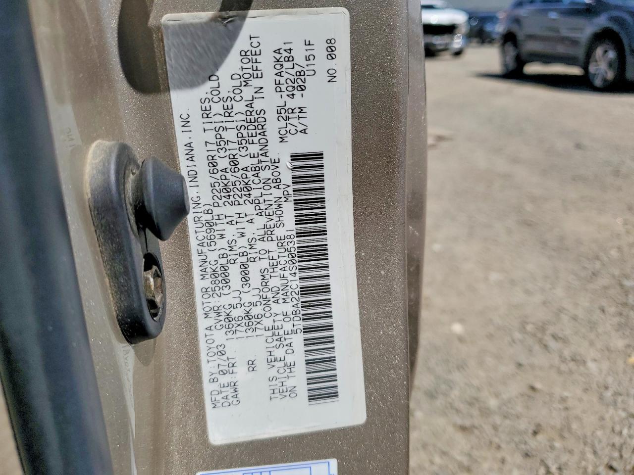 2004 Toyota Sienna Xle 7 Passenger Gold vin: 5TDBA22C14S005381