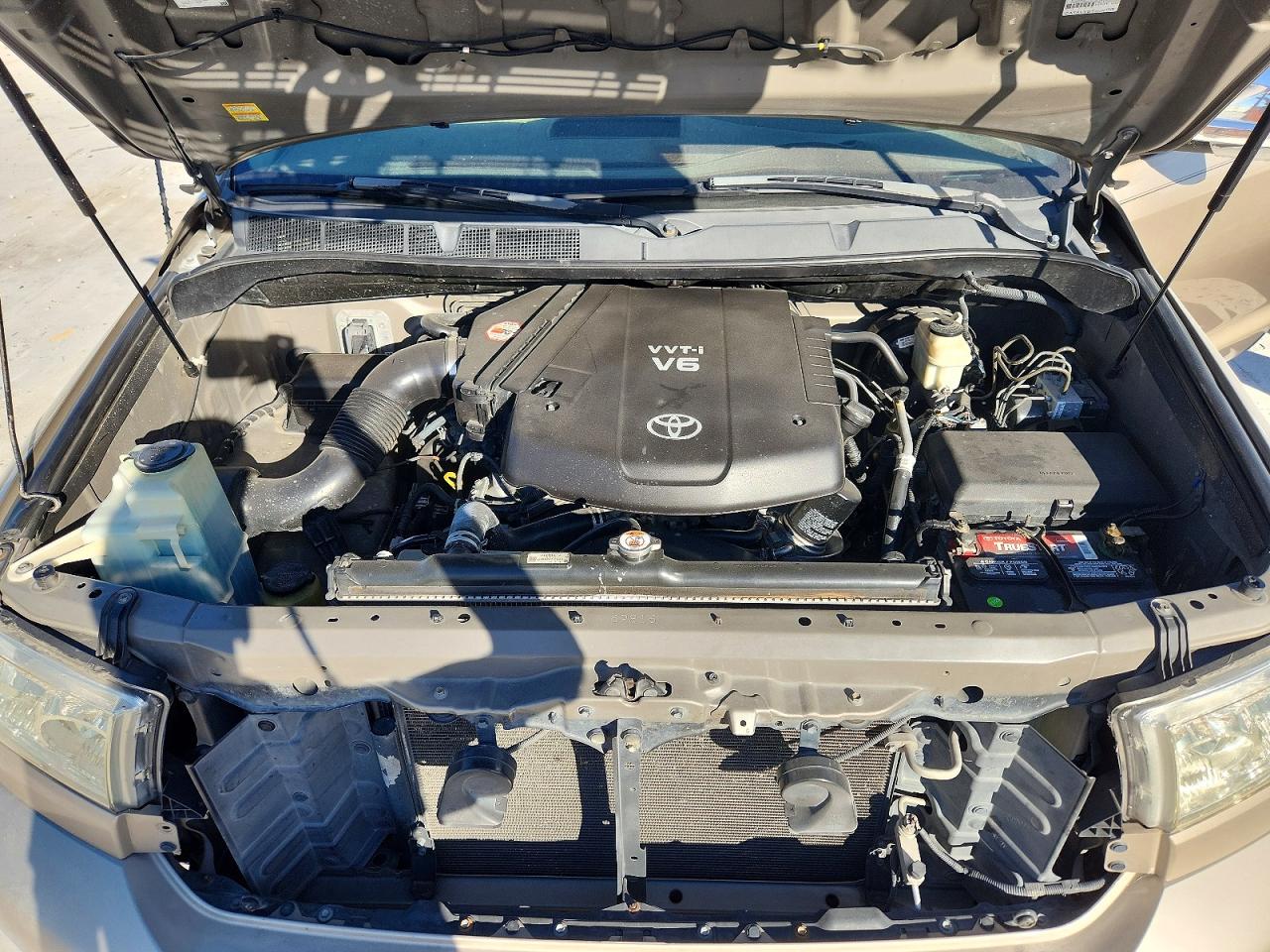 2007 Toyota Tundra Sr5 Золотой vin: 5TBRU54177S450353