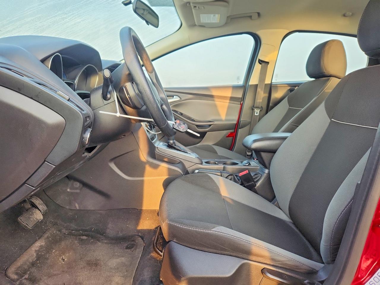 2014 Ford Focus Se Красный vin: 1FADP3F29EL439460