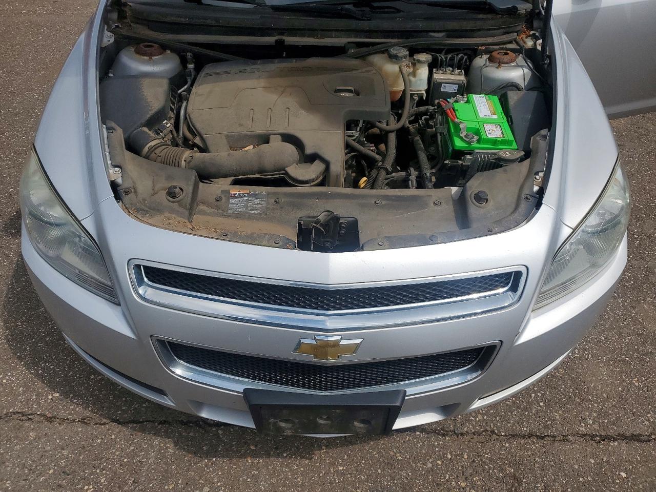 2011 Chevrolet Malibu Ls Silver vin: 1G1ZB5E10BF310111