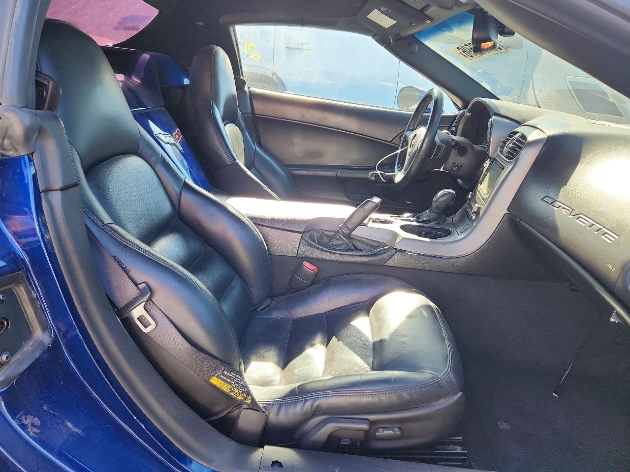 2006 Chevrolet Corvette Blue vin: 1G1YY36U665119022