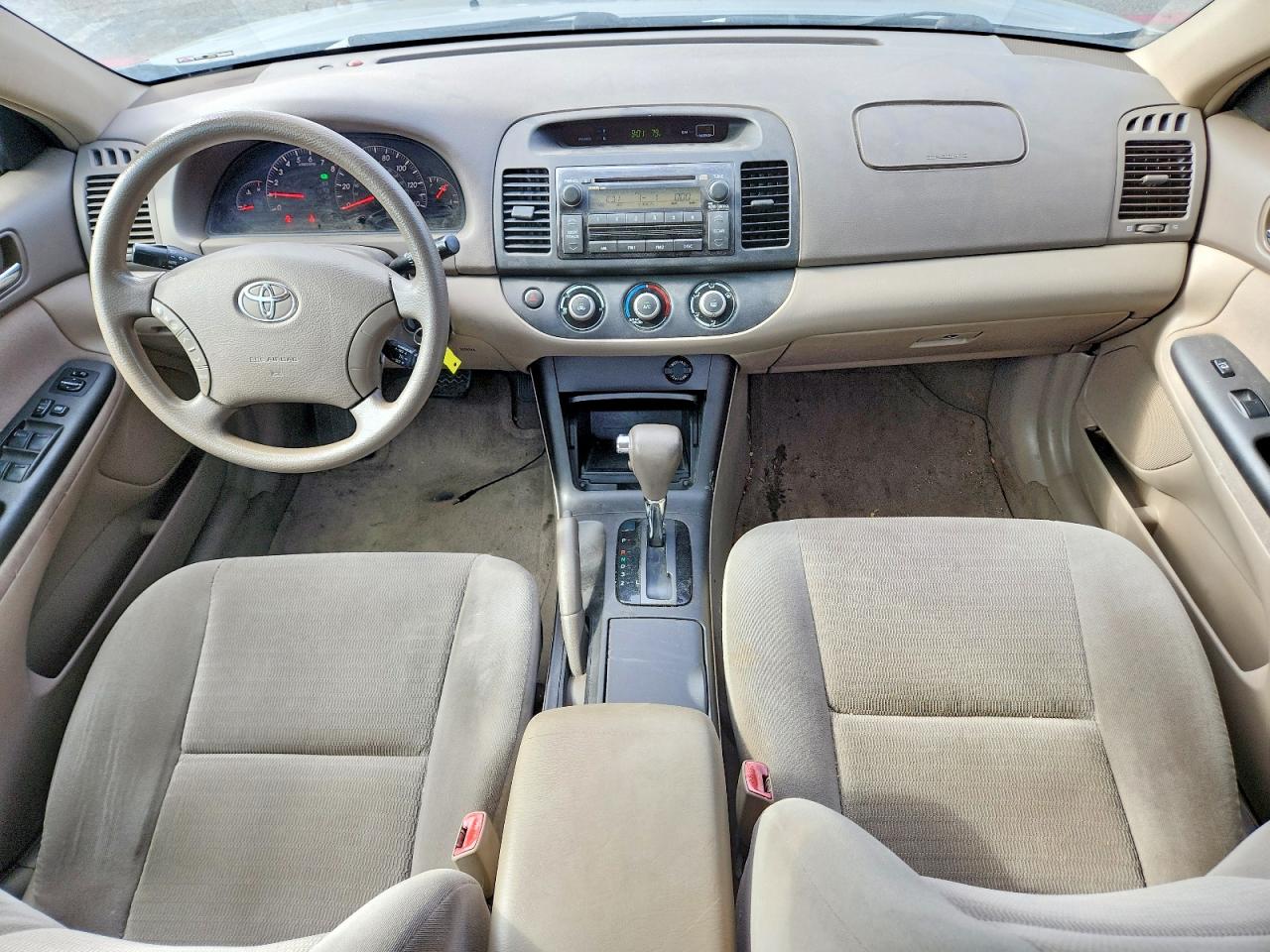 2005 Toyota Camry Le Silver vin: 4T1BE32K05U630199