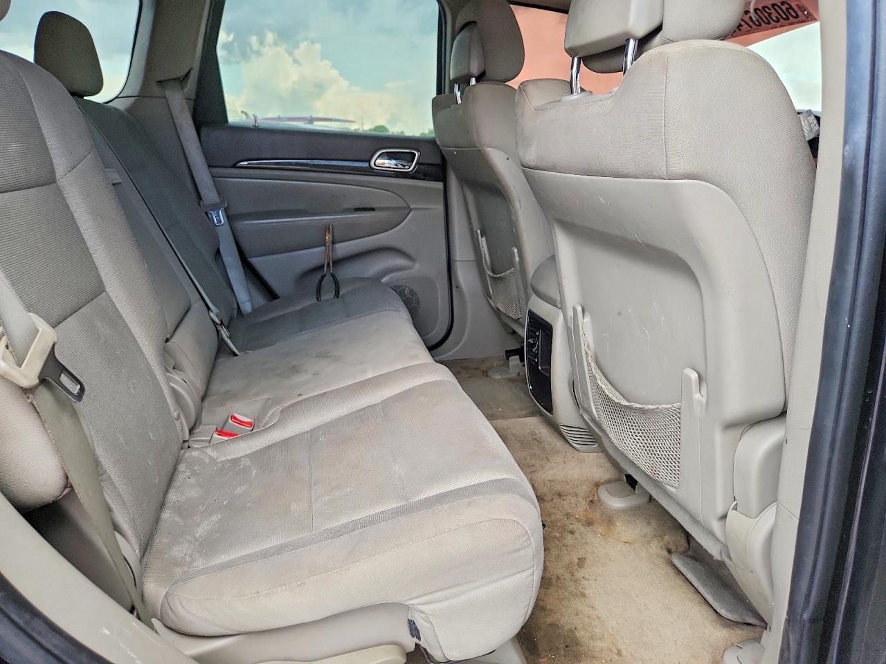 2011 Jeep Grand Cherokee Laredo Blue vin: 1J4RR4GG2BC540873