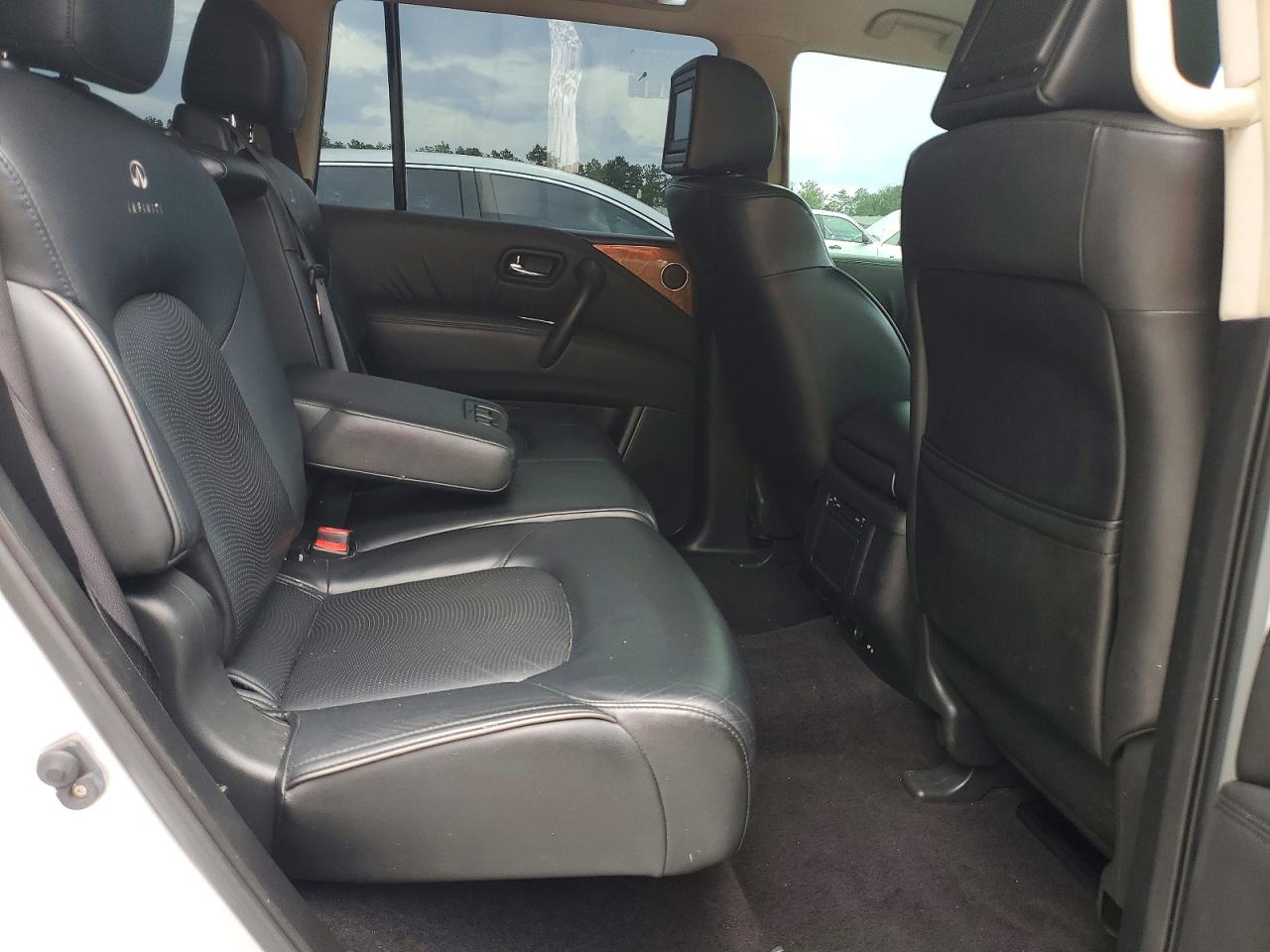 2011 Infiniti Qx56 Base Серебряный vin: JN8AZ2NC1B9300285