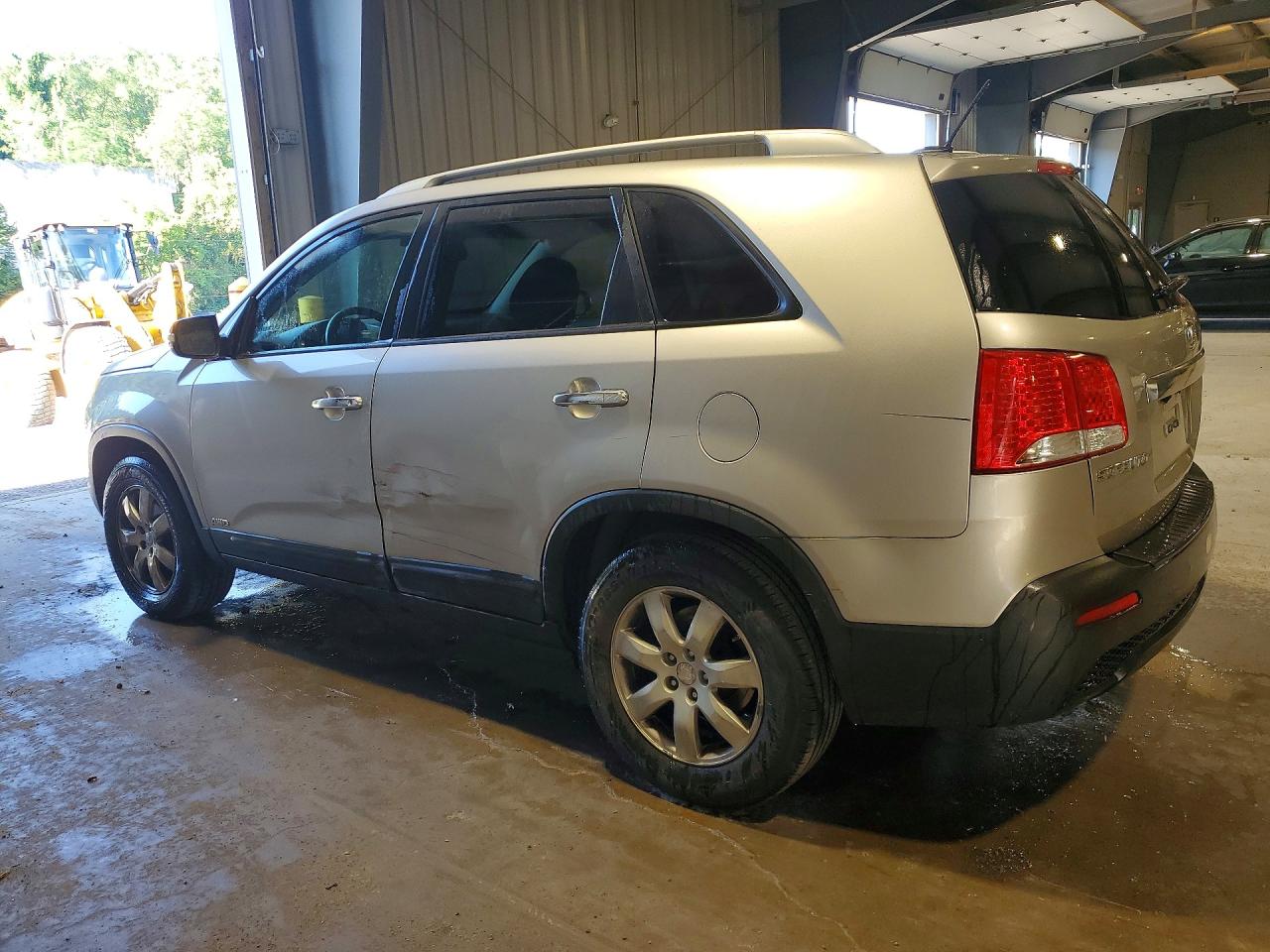 2013 Kia Sorento Lx Silver vin: 5XYKTCA61DG396931